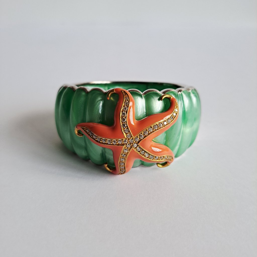 New Angelique De Paris Gold Plated Starfish Green Bangle Bracelet.